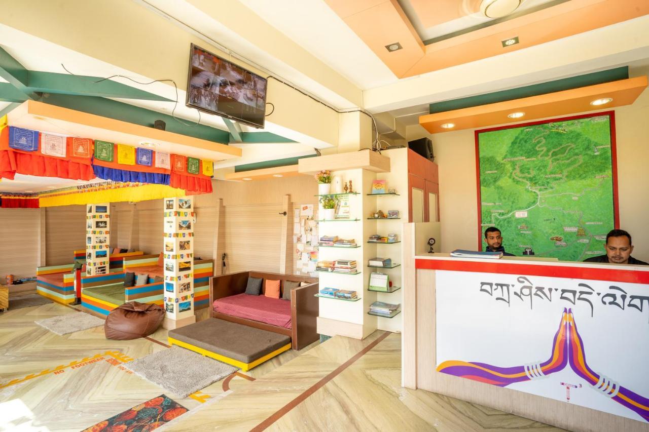 The Trippy Tribe Hostel Bir  Exterior photo